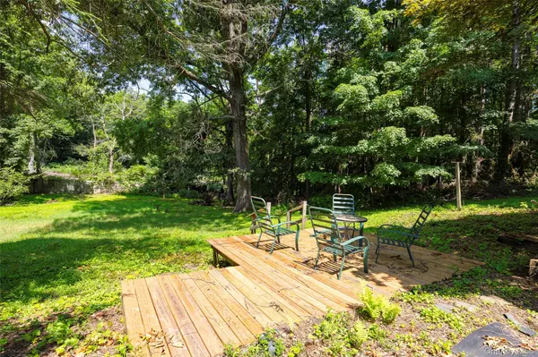 Staatsburg, NY 12580,83-85 Old Post RD