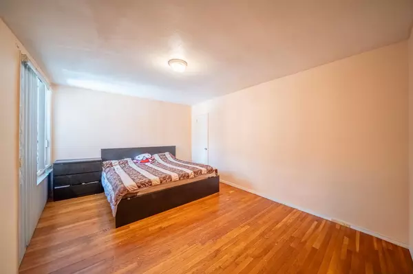 Forest Hills, NY 11375,108-49 63RD AVE #4A