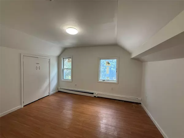 Poughkeepsie, NY 12601,8 Harrison ST #3