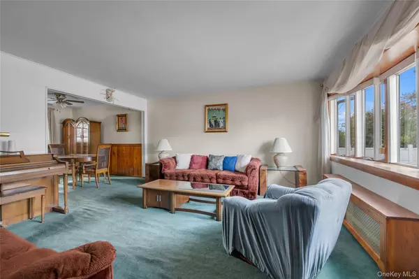 Hempstead, NY 11550,34 Heath PL