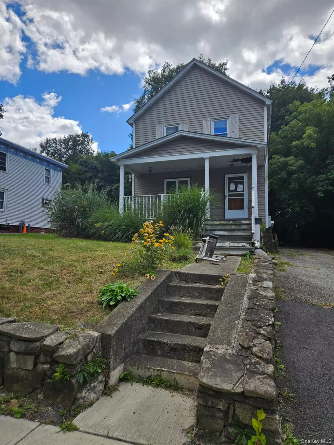 Newburgh, NY 12550,685 South ST