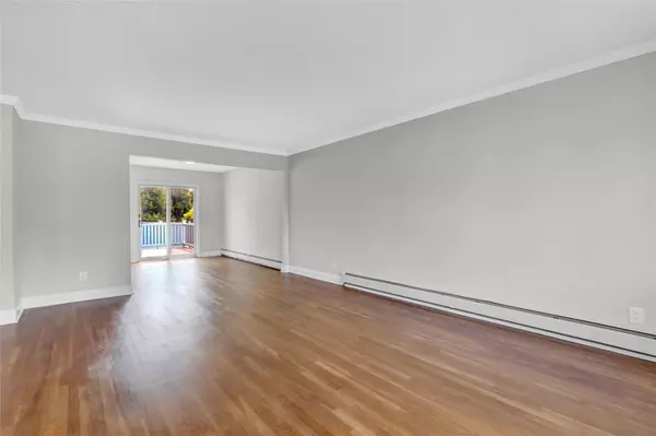 Wantagh, NY 11793,3621 Regent LN