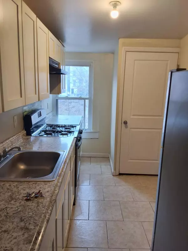 Newburgh, NY 12550,163 Chambers ST