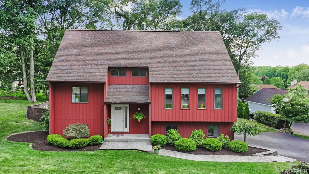 34 Rockwood DR, Newburgh, NY 12550