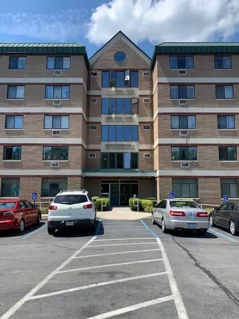 Newburgh, NY 12550,35 Cerone PL #402