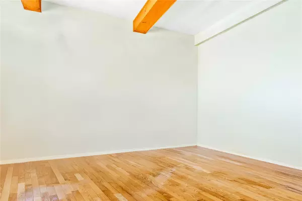 New York (manhattan), NY 10023,40 W 72nd ST #151B