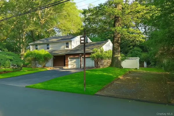 Chestnut Ridge, NY 10977,10 Swallow AVE