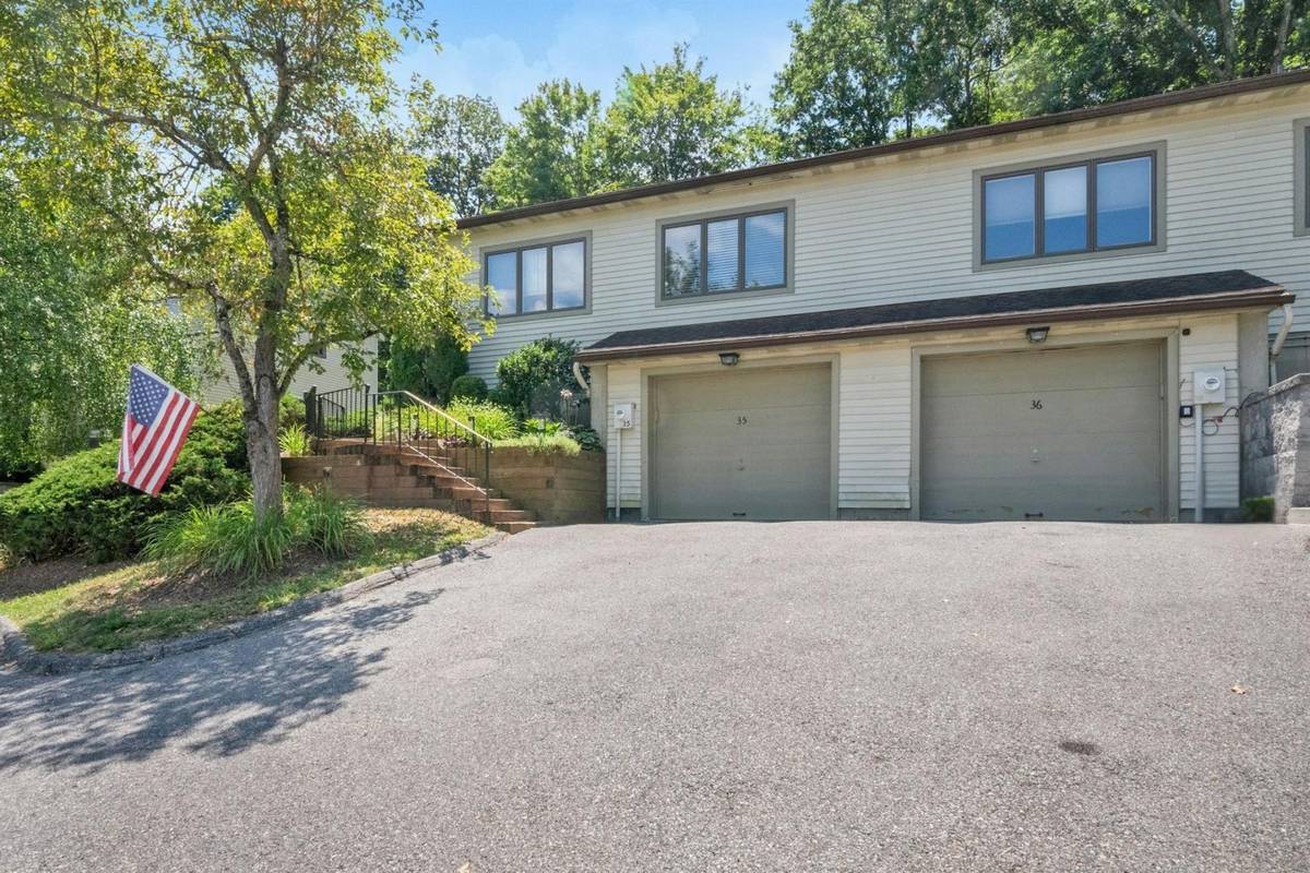 Somers, NY 10589,35 Krystal DR