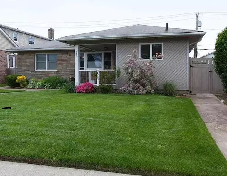 570 E Chester ST, Long Beach, NY 11561