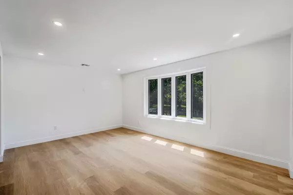 Shirley, NY 11967,23 Monty DR