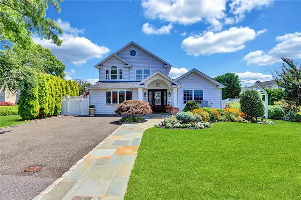 Massapequa, NY 11758,226 Biltmore BLVD