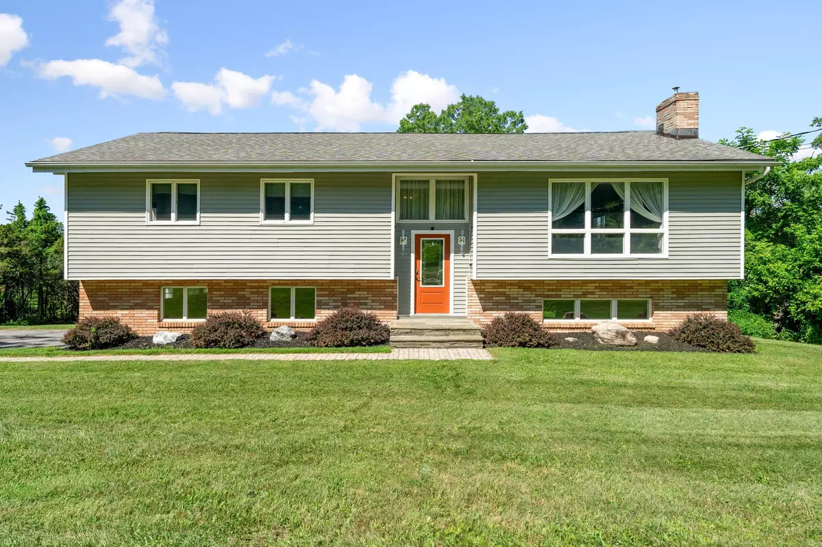 Poughquag, NY 12570,29 Cedar LN