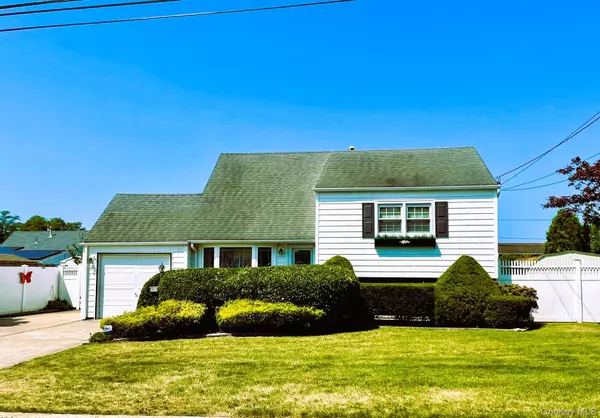 Islip Terrace, NY 11752,100 Jefferson AVE