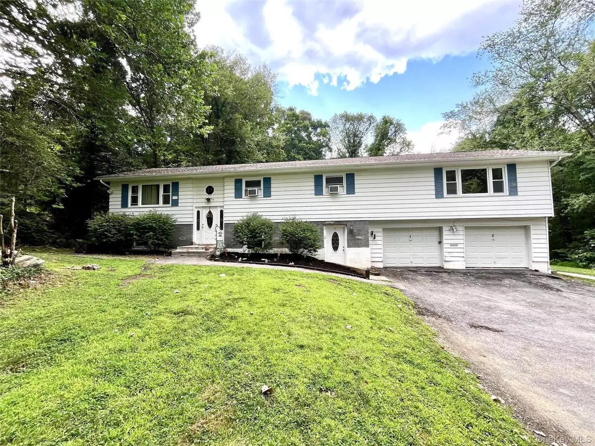 Hyde Park, NY 12538,34 Luty DR