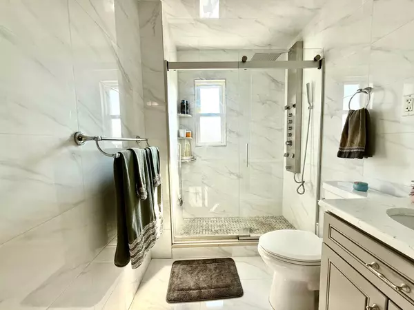 Middle Village, NY 11379,6368 77th ST