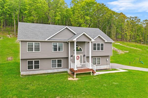 Mahopac, NY 10541,22 Eagle Hill RD