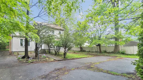 Glenwood Landing, NY 11547,117 Glenwood RD