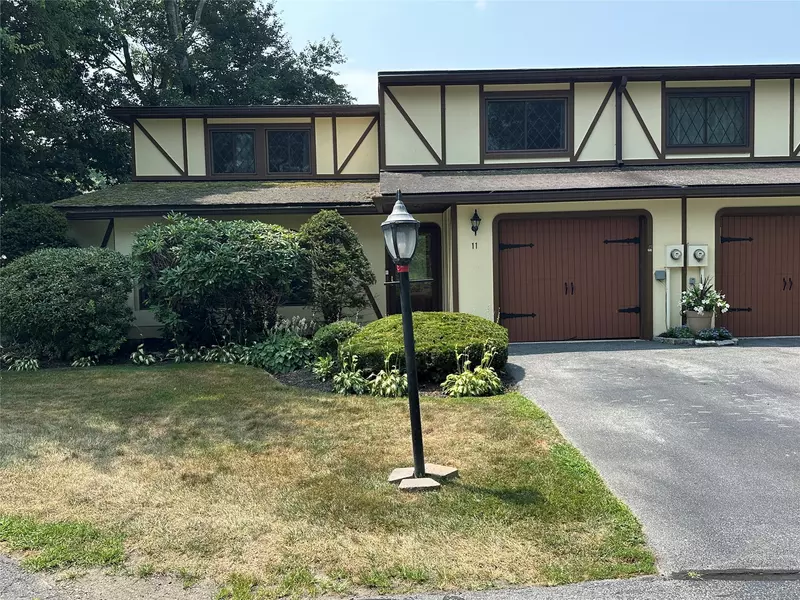 119 Stringham RD #11, Lagrangeville, NY 12540
