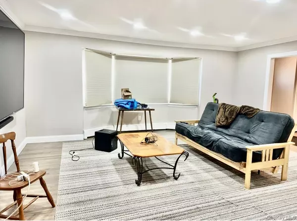 Oceanside, NY 11572,107 Fairview AVE