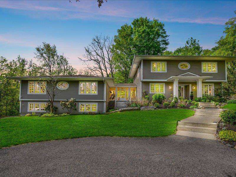 1 Sky View CT, Wallkill, NY 12589