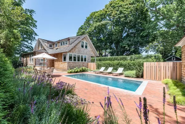 Southampton, NY 11968,128 Halsey ST