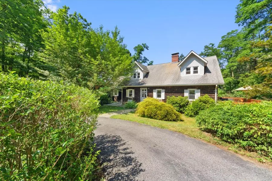 157 Route 100, Katonah, NY 10536