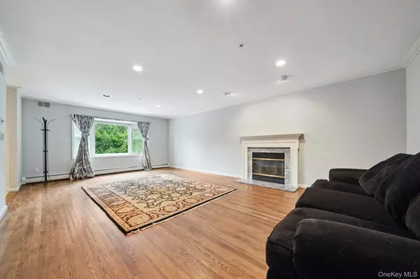 White Plains, NY 10607,48 Westchester View LN