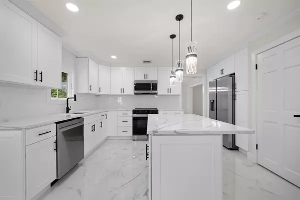 Smithtown, NY 11787,7 Windmill CT