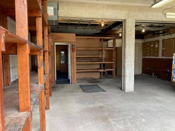 Roslyn, NY 11576,23 Skillman ST #1