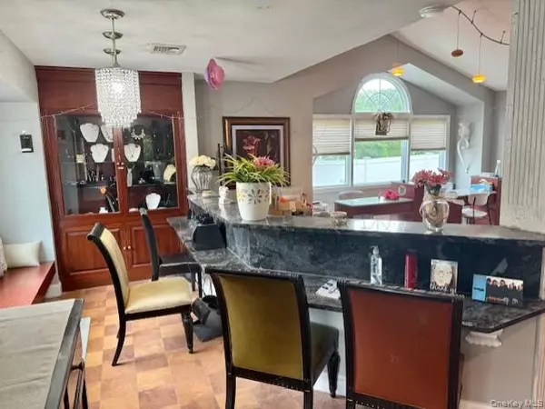 Hauppauge, NY 11788,774 Townline RD