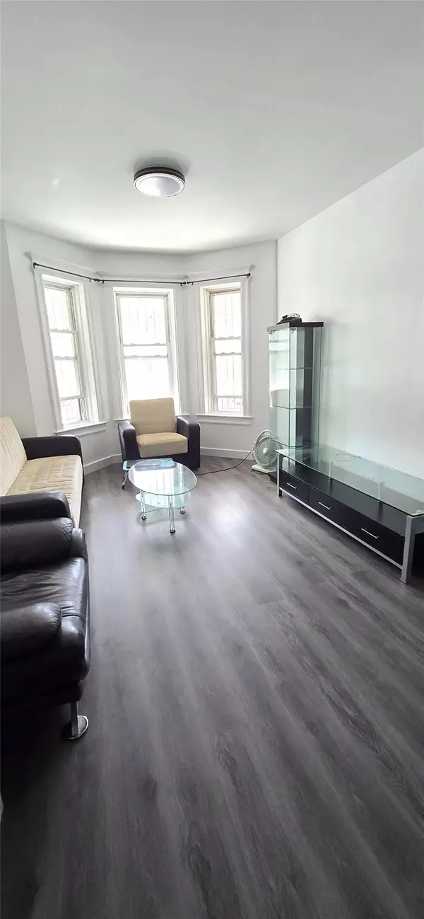 Brooklyn, NY 11230,1135 E 15th ST