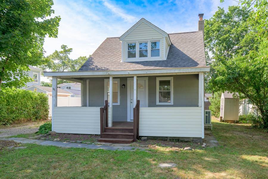 130 N Huron ST, Ronkonkoma, NY 11779