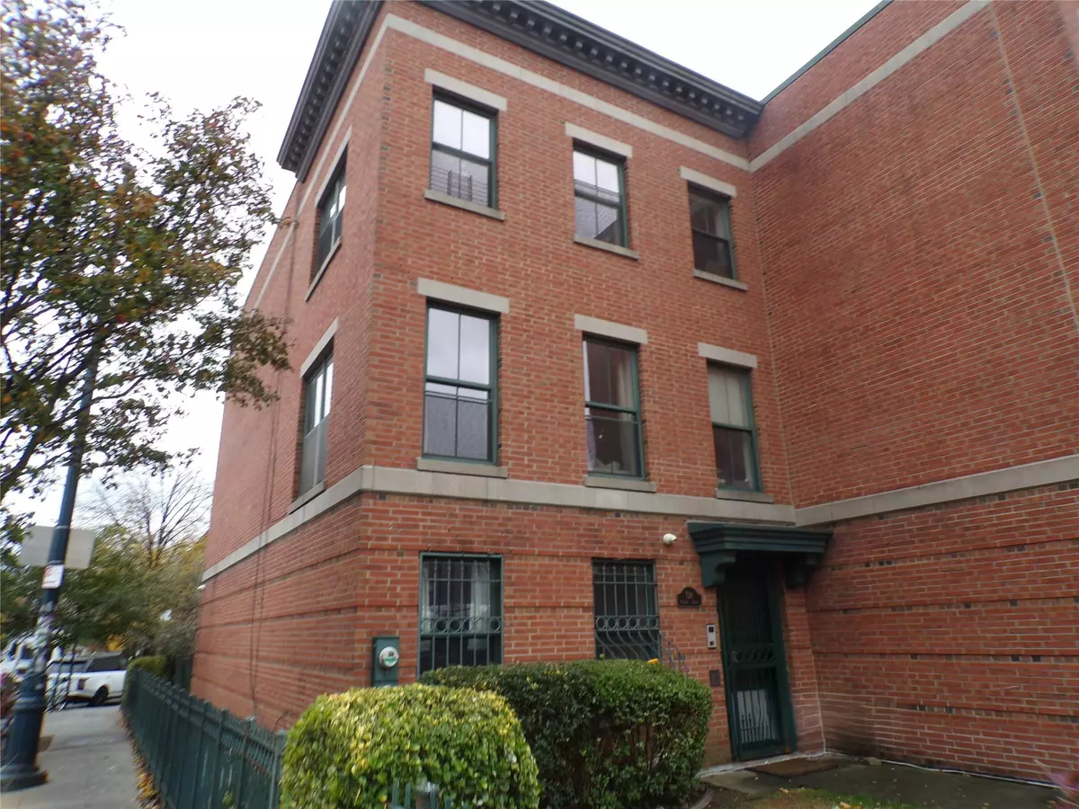 Brooklyn, NY 11238,728 Fulton