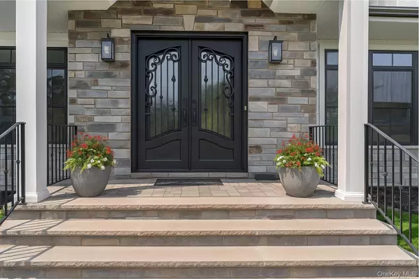 Jericho, NY 11753,25 Westchester AVE