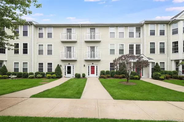 31 Greenridge AVE #2E, White Plains, NY 10605