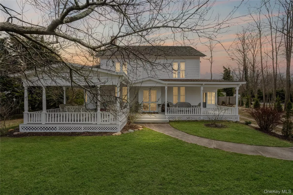 East Moriches, NY 11940,430 Montauk Hwy