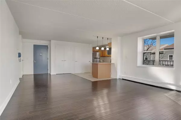 Rockaway Beach, NY 11693,79-14 Rockaway Beach BLVD #3J