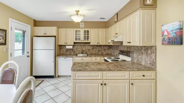 East Meadow, NY 11554,503 Adelphi ST