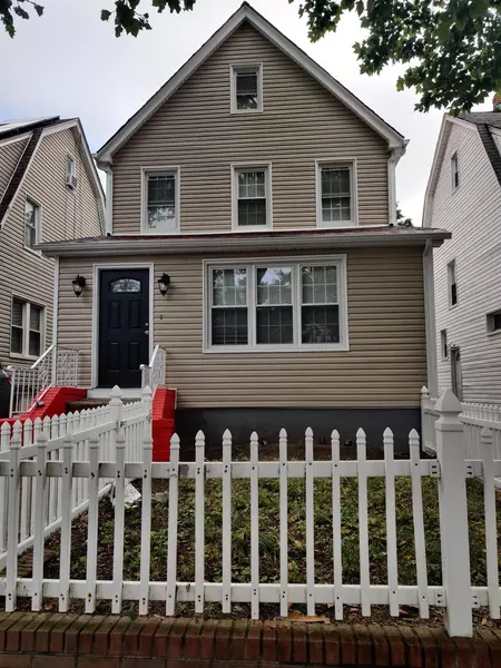 21511 112th AVE, Queens Village, NY 11429