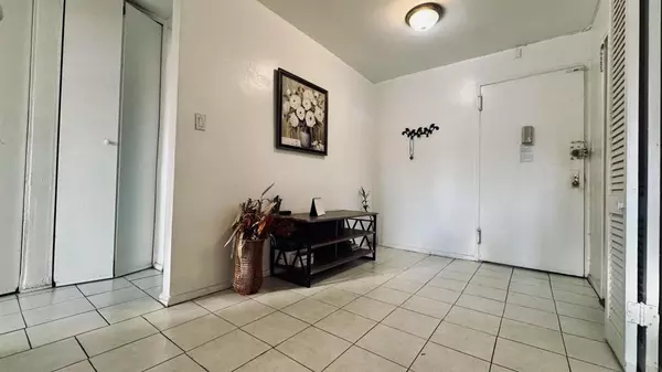 Flushing, NY 11354,142-05 Roosevelt AVE #310