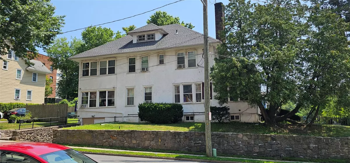 White Plains, NY 10605,13 Longview AVE