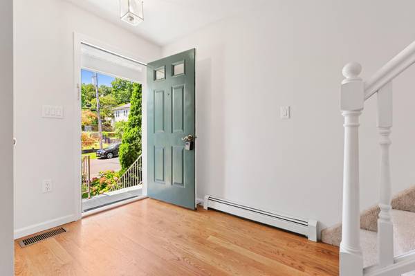 Harrison, NY 10528,161 Adelphi AVE
