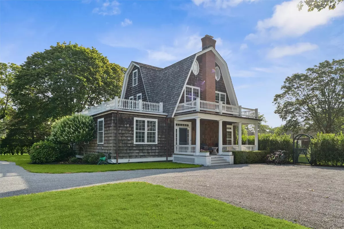 Quogue, NY 11959,109 Quogue ST