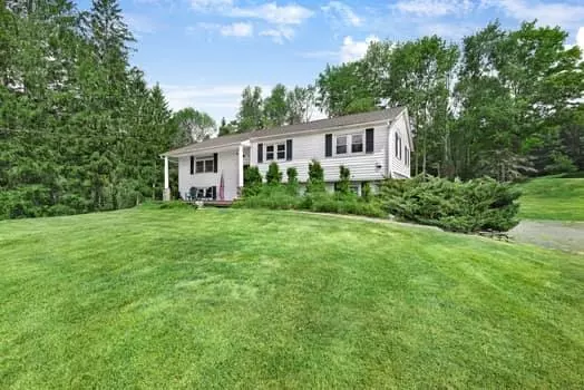5 Blue Spruce LN, Monticello, NY 12701