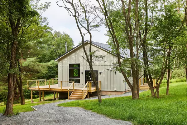 96 Yaun RD, Livingston Manor, NY 12758