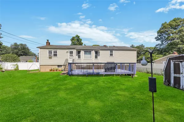 Centereach, NY 11720,30 Somerset ST