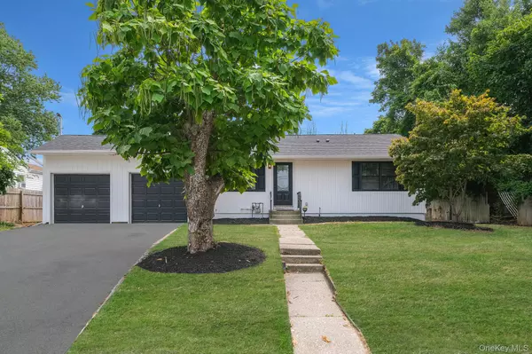 Central Islip, NY 11722,12 E Chestnut ST