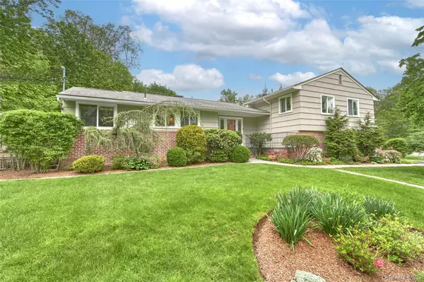 Briarcliff Manor, NY 10510,102 Butternut RD