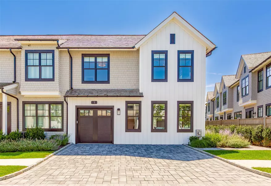 1 Spruce CT, Water Mill, NY 11976