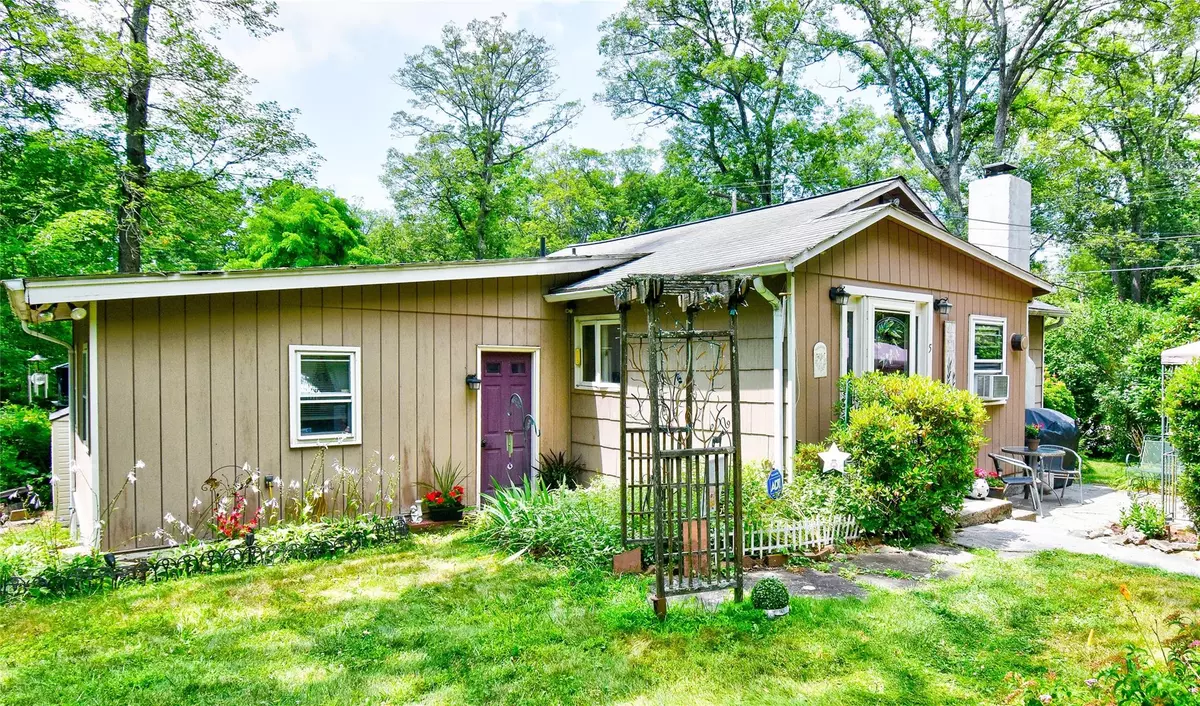 Monroe, NY 10950,5 Orchard TRL